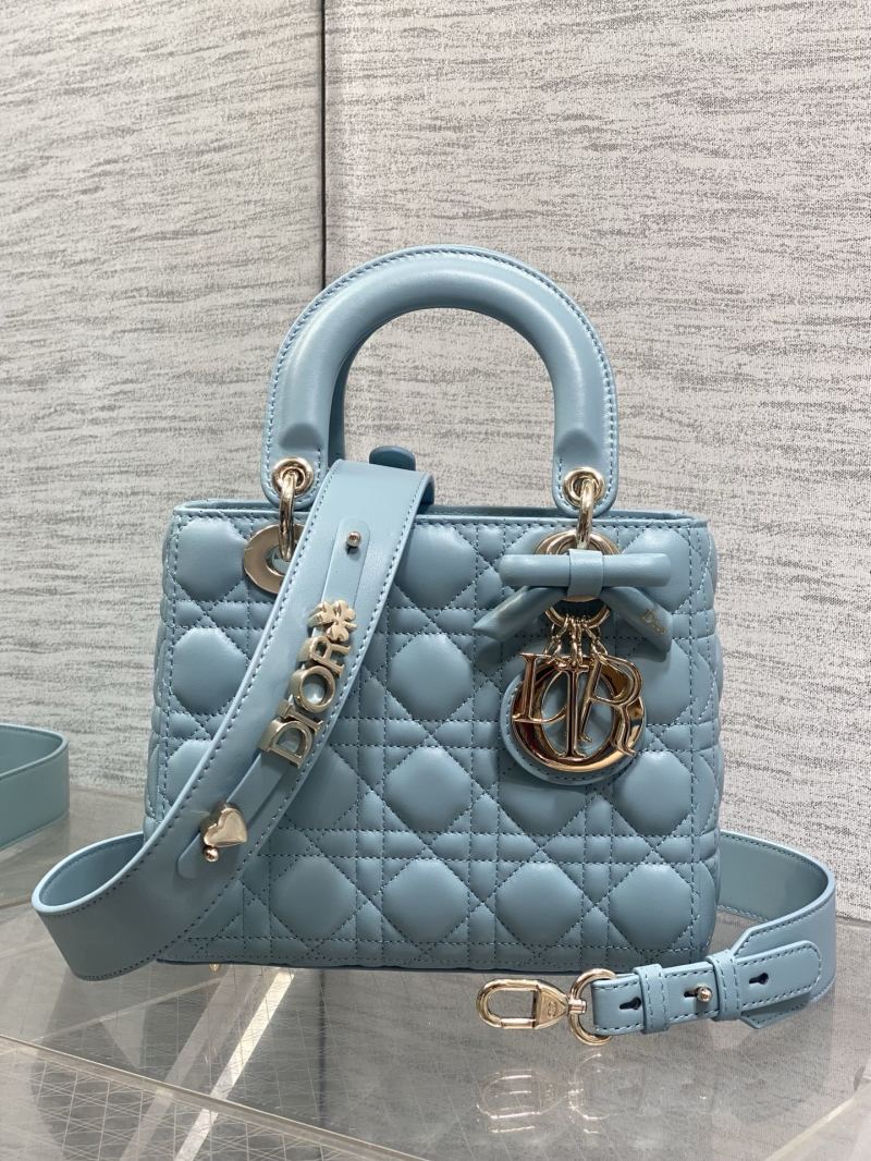 Сумка Dior Lady Dior голубая