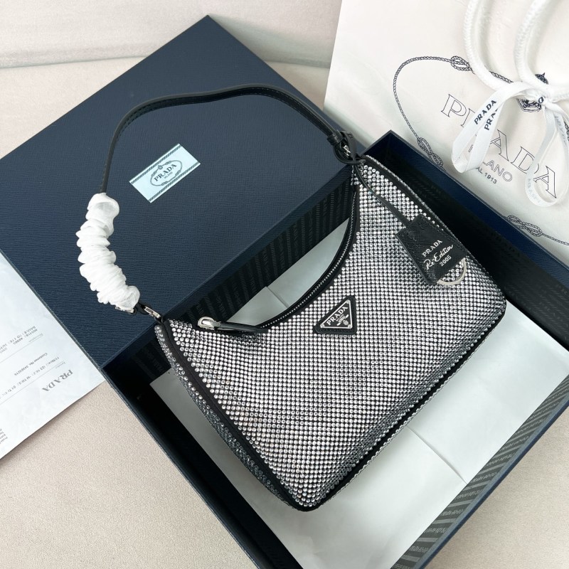 Сумка Prada Re-Edition 2005 с кристаллами