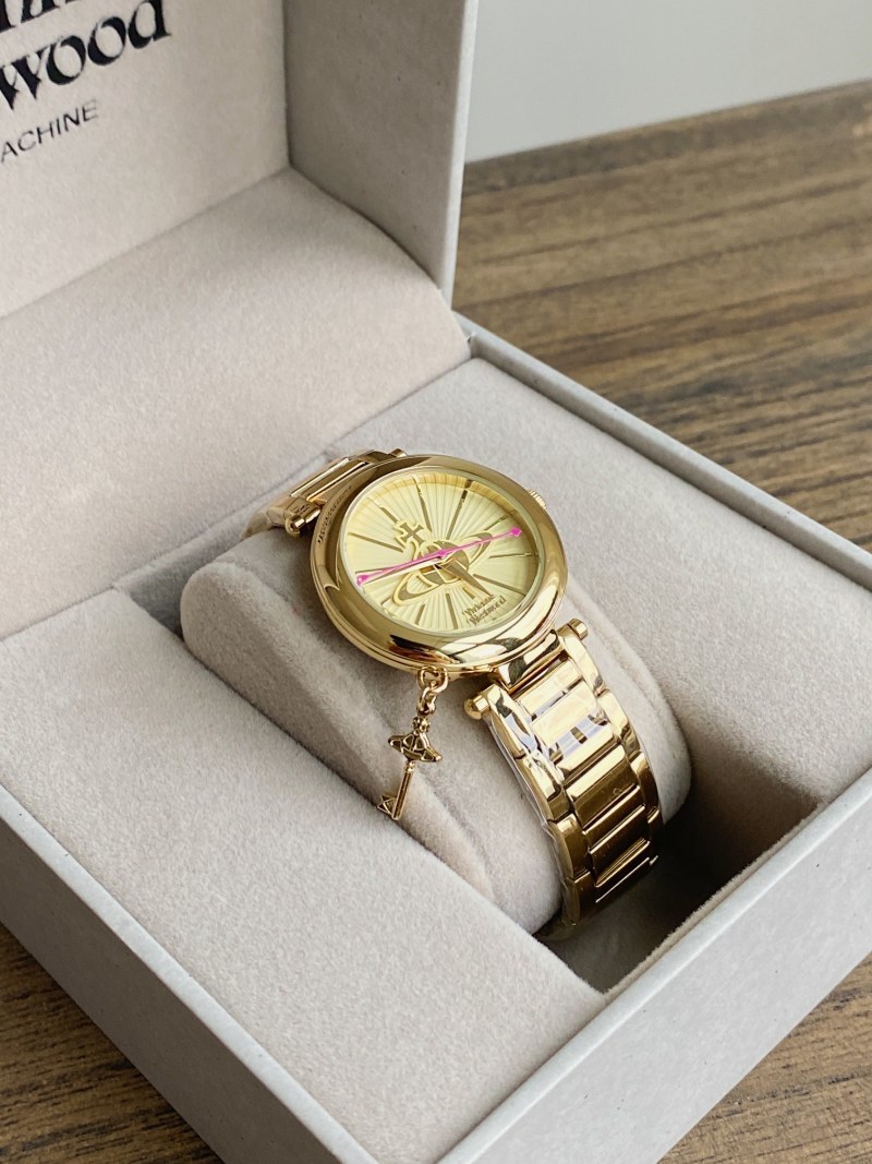 Часы Vivienne Westwood