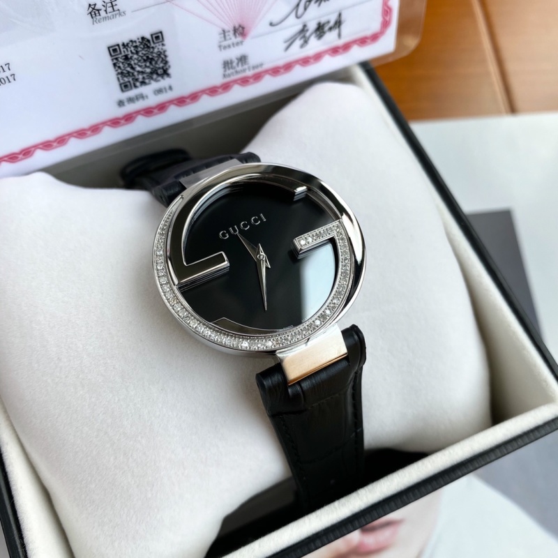 Часы Gucci