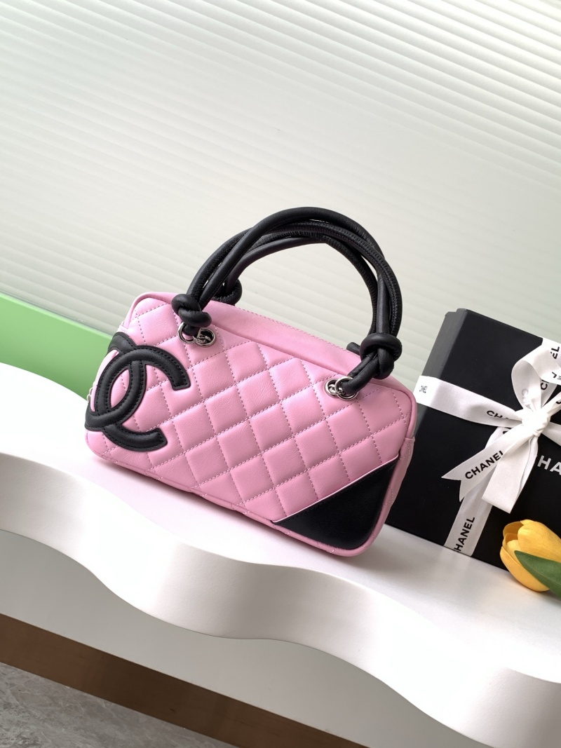 Женская розовая сумка Chanel