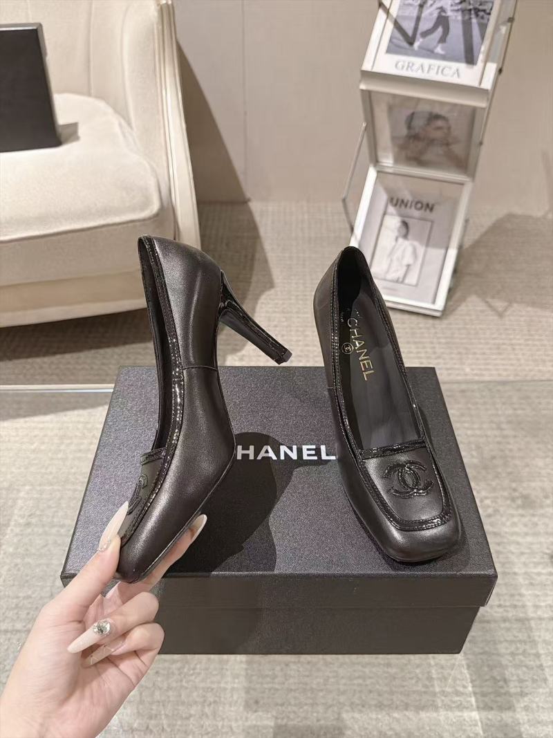 Женские туфли Chanel с квадратным носком
