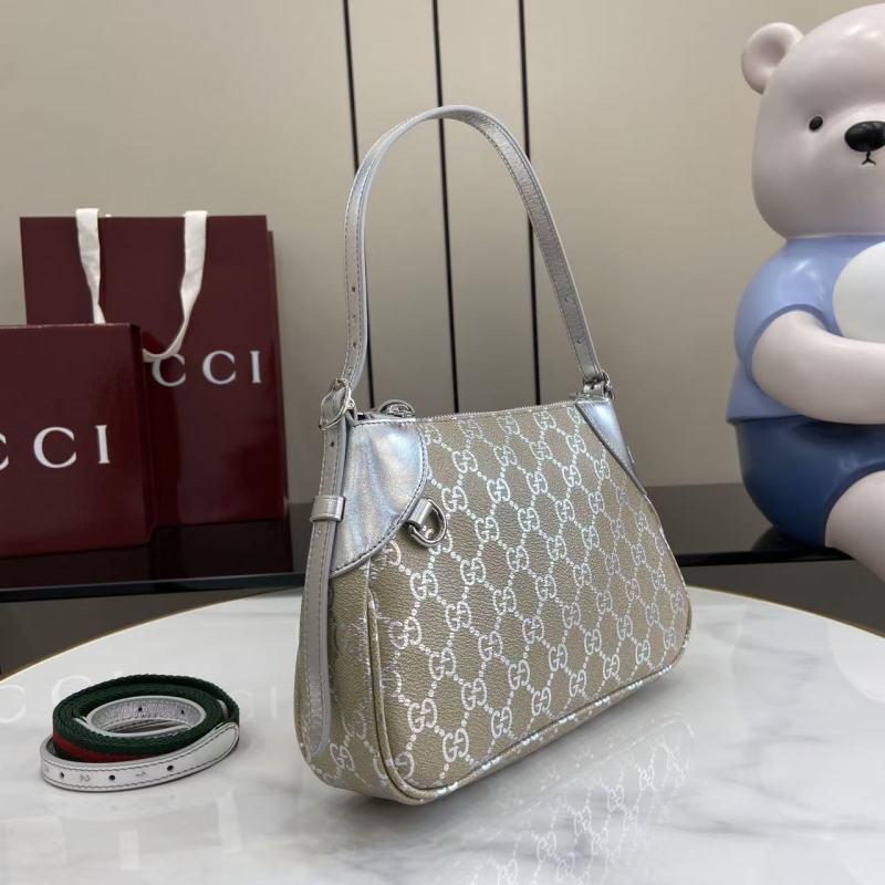 Сумка Gucci с монограммой и ремешком