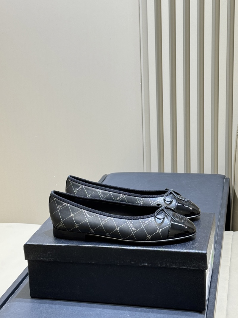Женские туфли с ромбовым узором и бантом Chanel