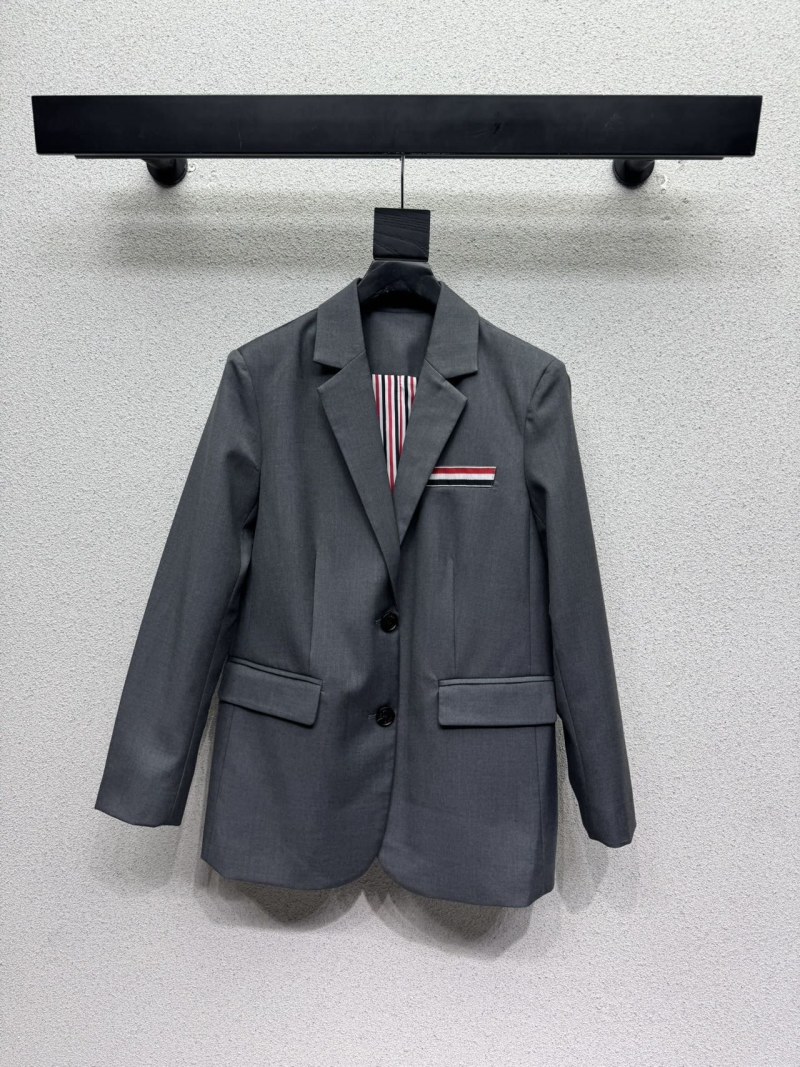 Пиджак серого цвета с фирменной тесьмой Thom Browne