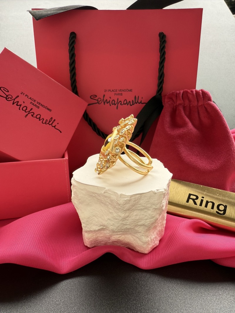 Кольцо с глазом Schiaparelli
