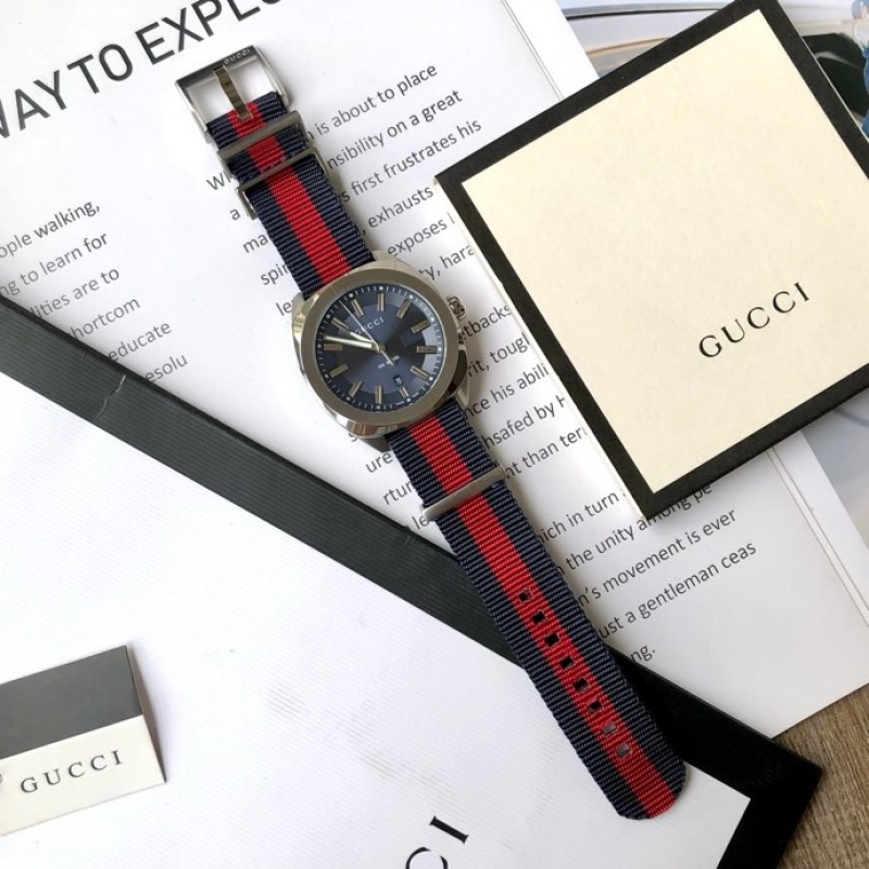 Часы Gucci