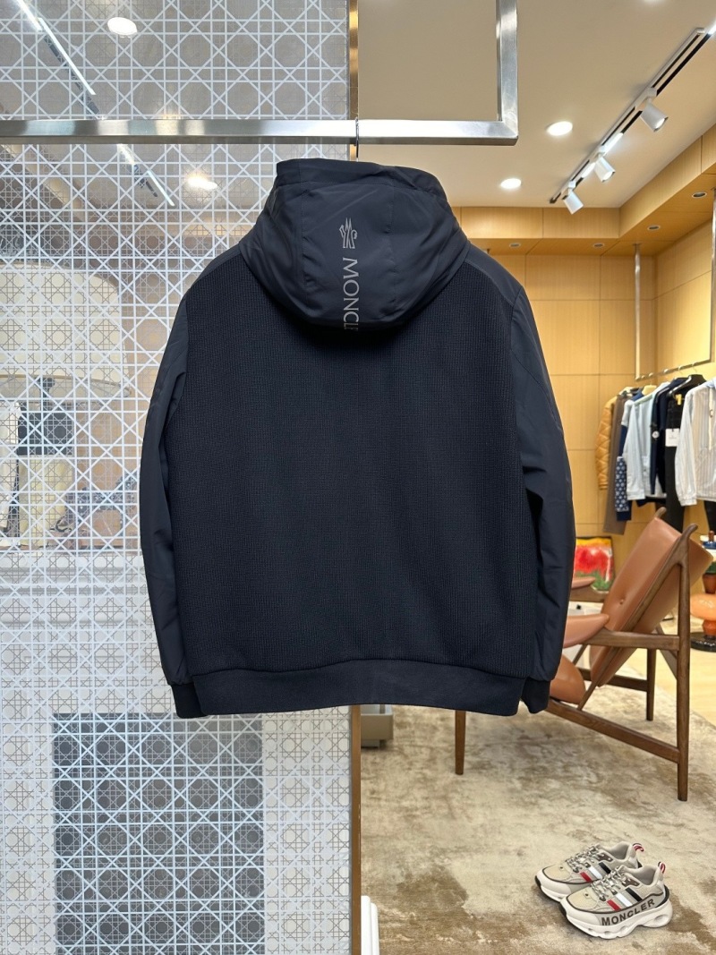 Пуховик Moncler