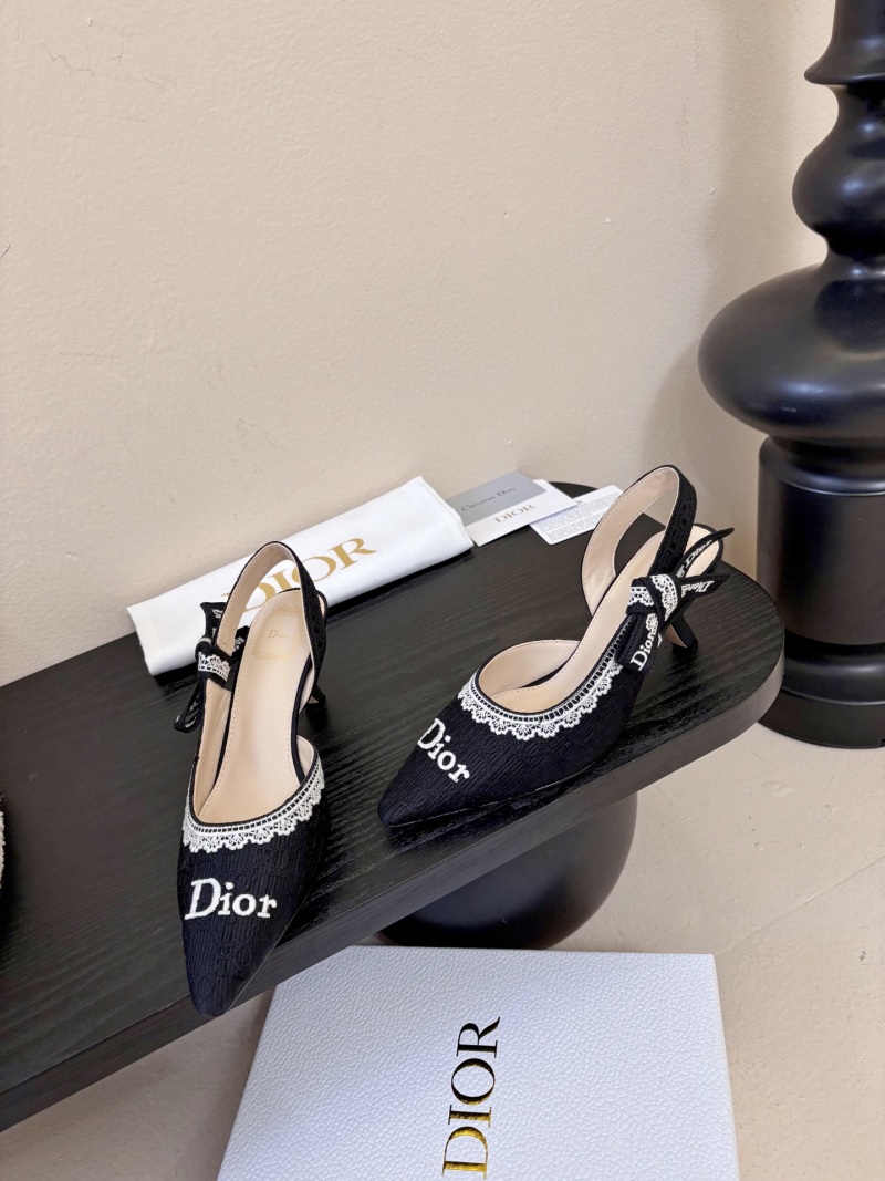 Женские черные туфли Dior с вышивкой
