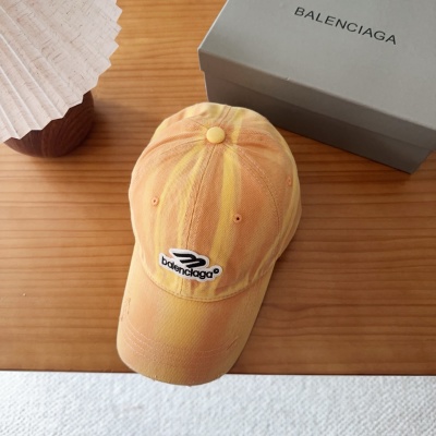 Бейсболка Balenciaga желтая с градиентом
