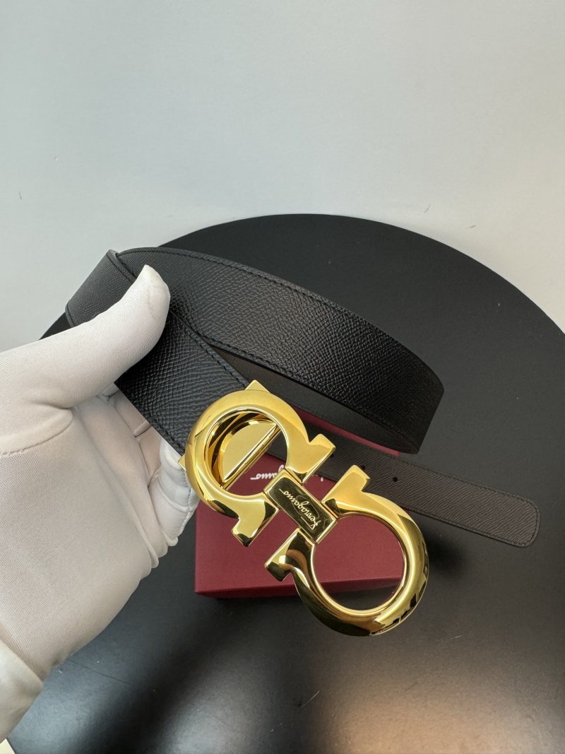 Ремень Salvatore Ferragamo с фирменной пряжкой