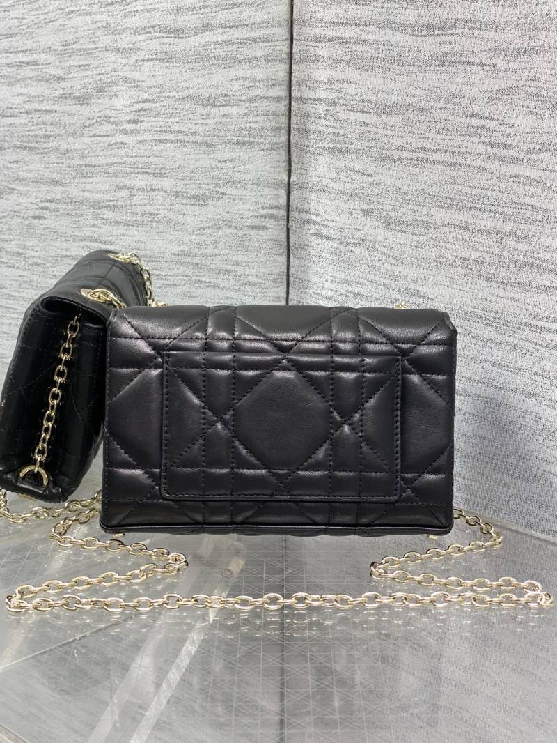 Черная сумка Dior с цепочкой и бантом