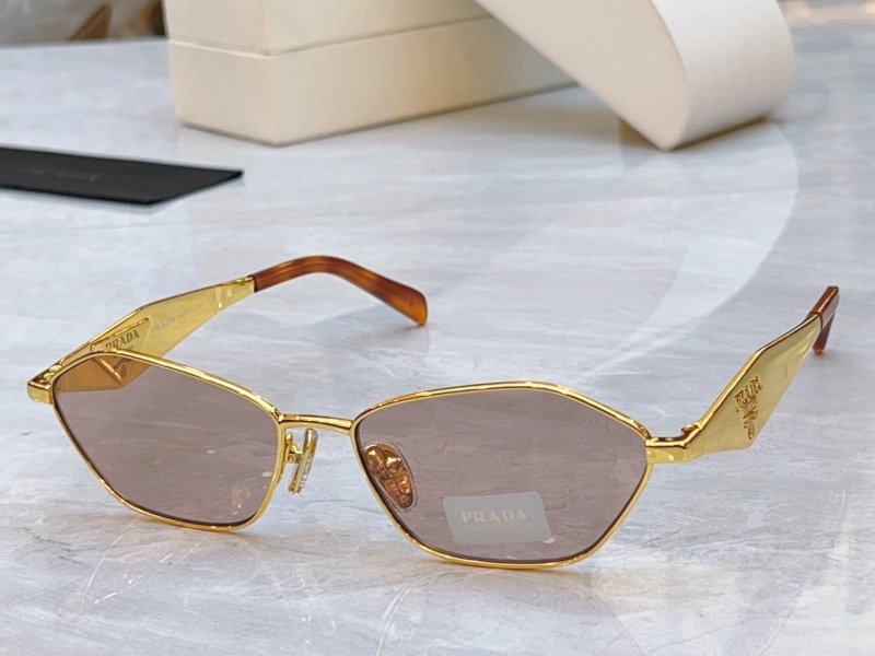 Солнцезащитные очки Prada модель PR D50S