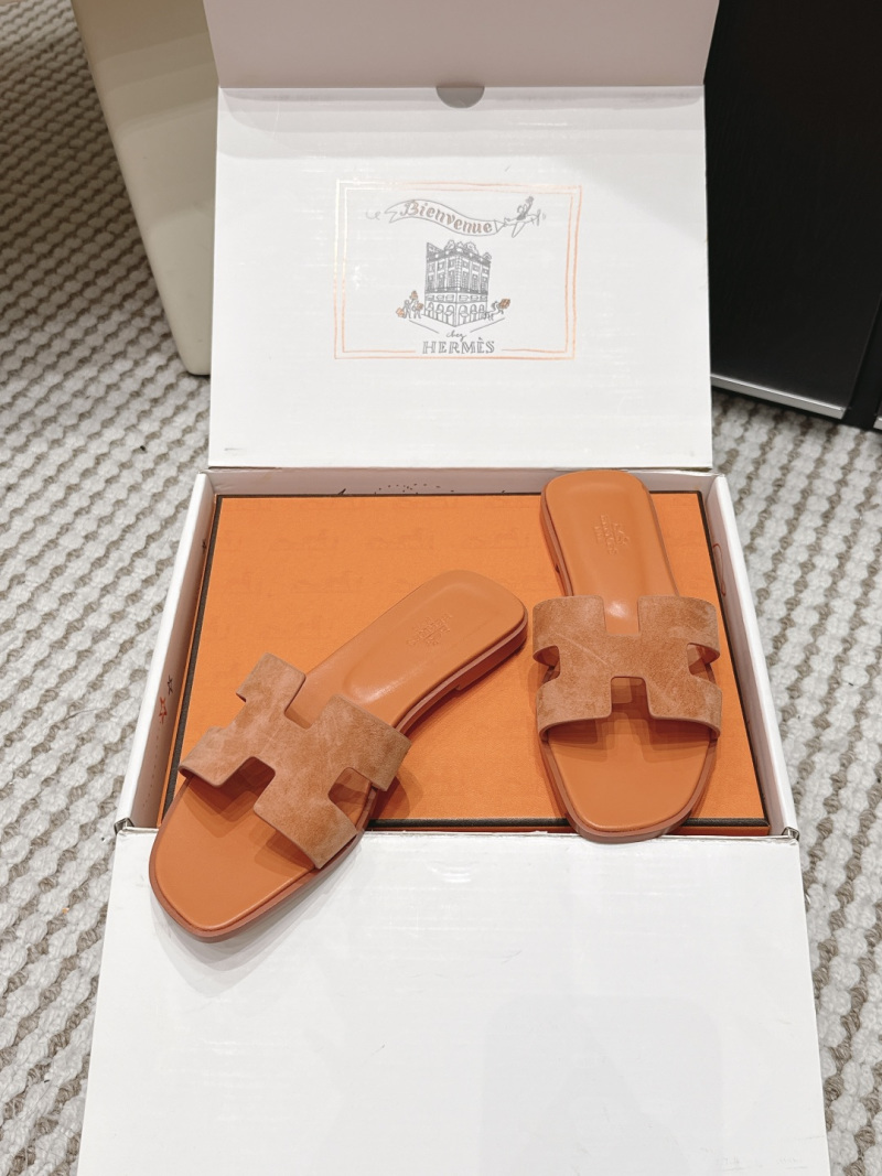 Женские шлёпанцы с буквой H Hermès