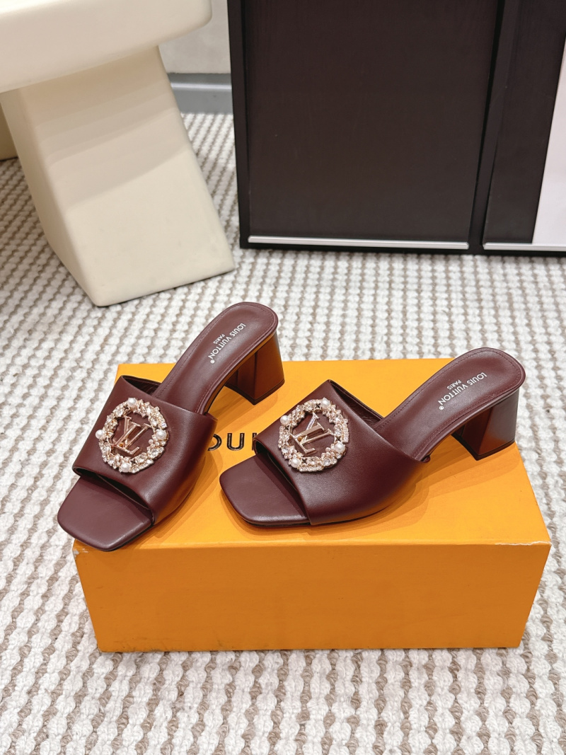 Женские босоножки LV с декоративной пряжкой Louis Vuitton