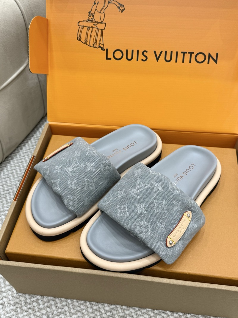 Шлепанцы Louis Vuitton