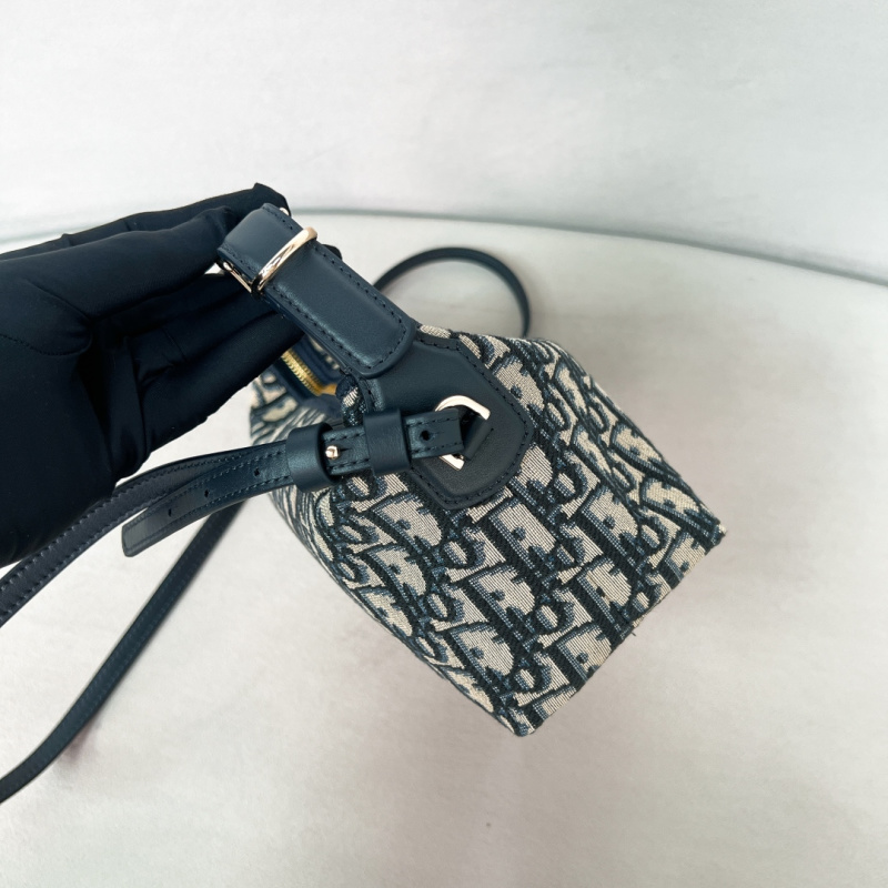 Сумка Dior Monogram с ремешком