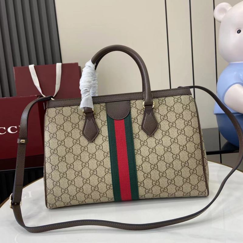 Сумка Gucci с монограммой и полосой