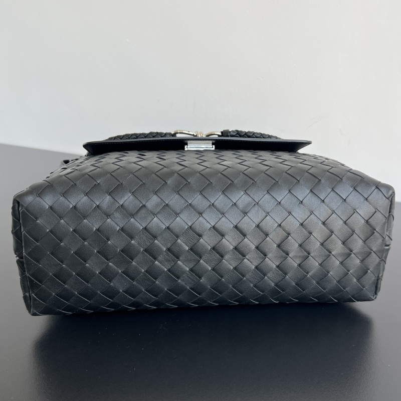 Мужская сумка Bottega Veneta Andiamo из телячьей кожи