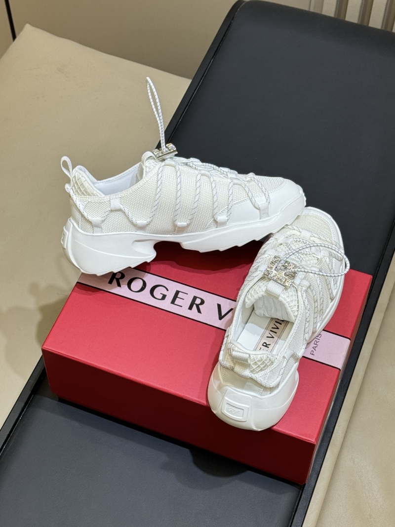 Белые кроссовки Roger Vivier с узором