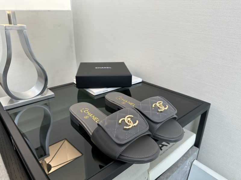 Сандалии Chanel серые