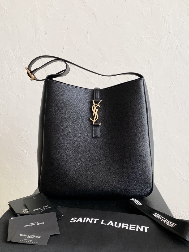 Сумка-хобо Saint Laurent
