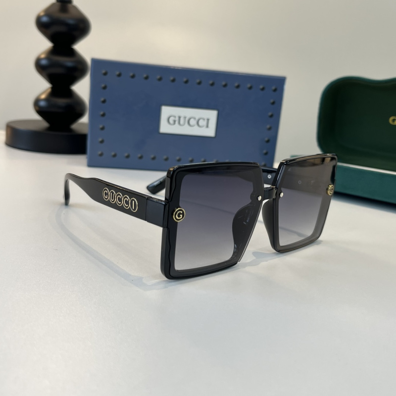Солнцезащитные очки Gucci