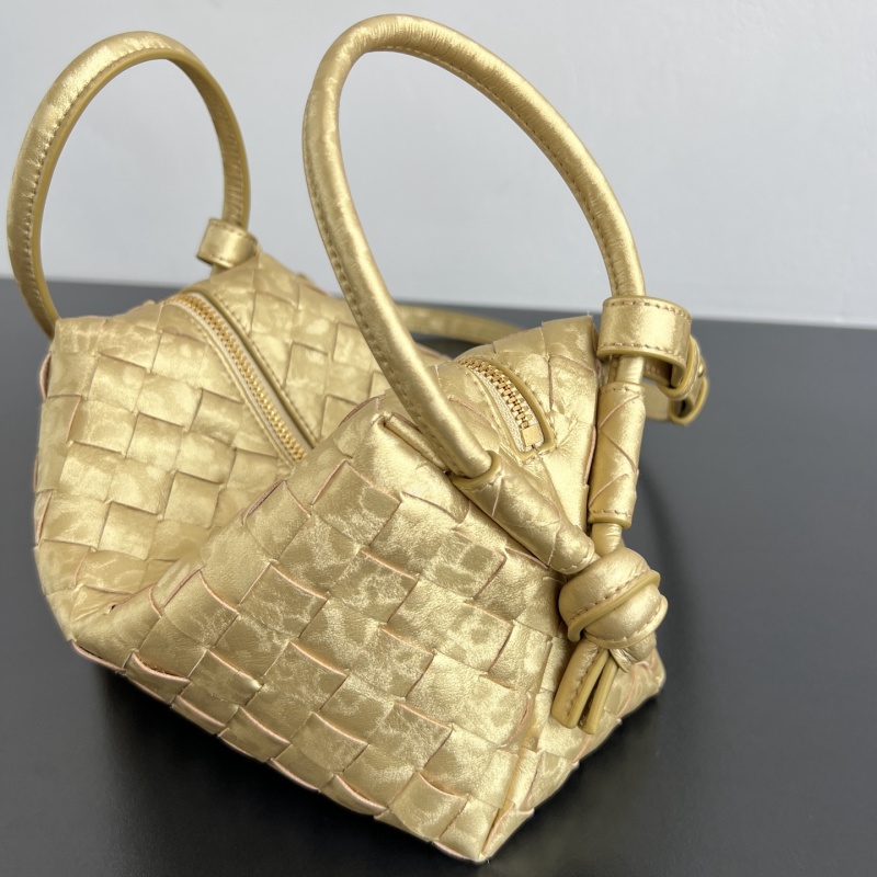 Сумка с плетеным дизайном Bottega Veneta
