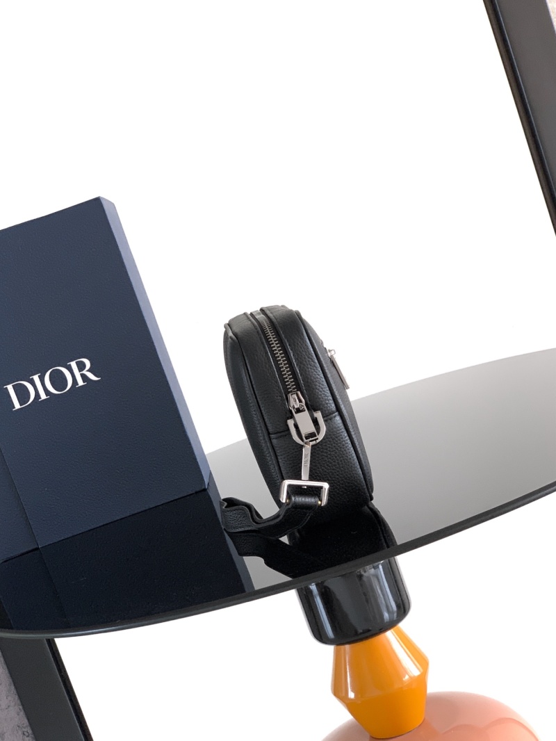 Черное кожаное портмоне Dior с молнией