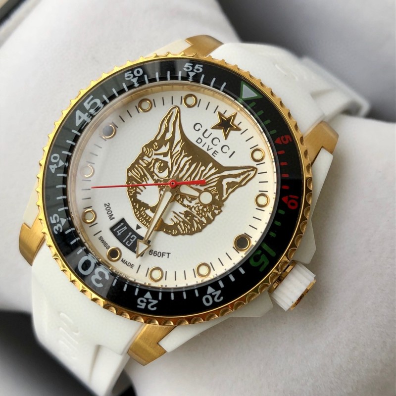 Часы Gucci
