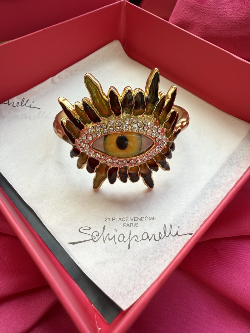 Браслет в виде глаза с кристаллами Schiaparelli