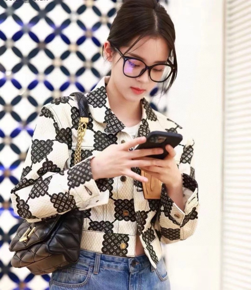 Женские солнцезащитные очки Louis Vuitton