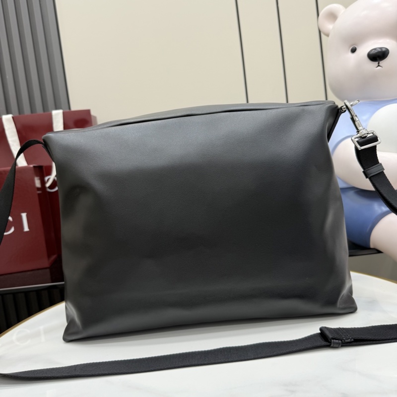 Сумка кросс-боди Gucci черная