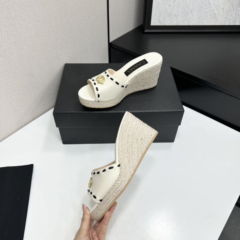 Женские сабо с плетеной подошвой Chanel