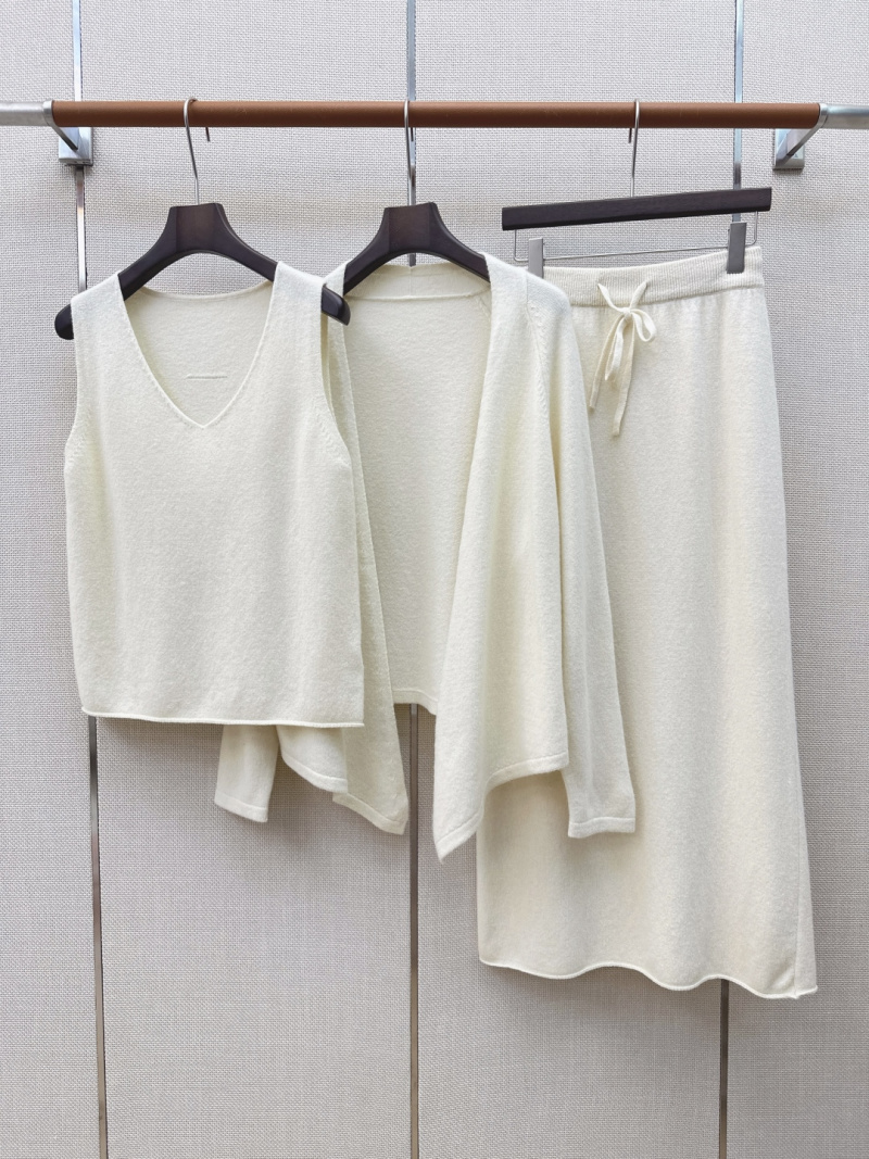 Костюм Max Mara