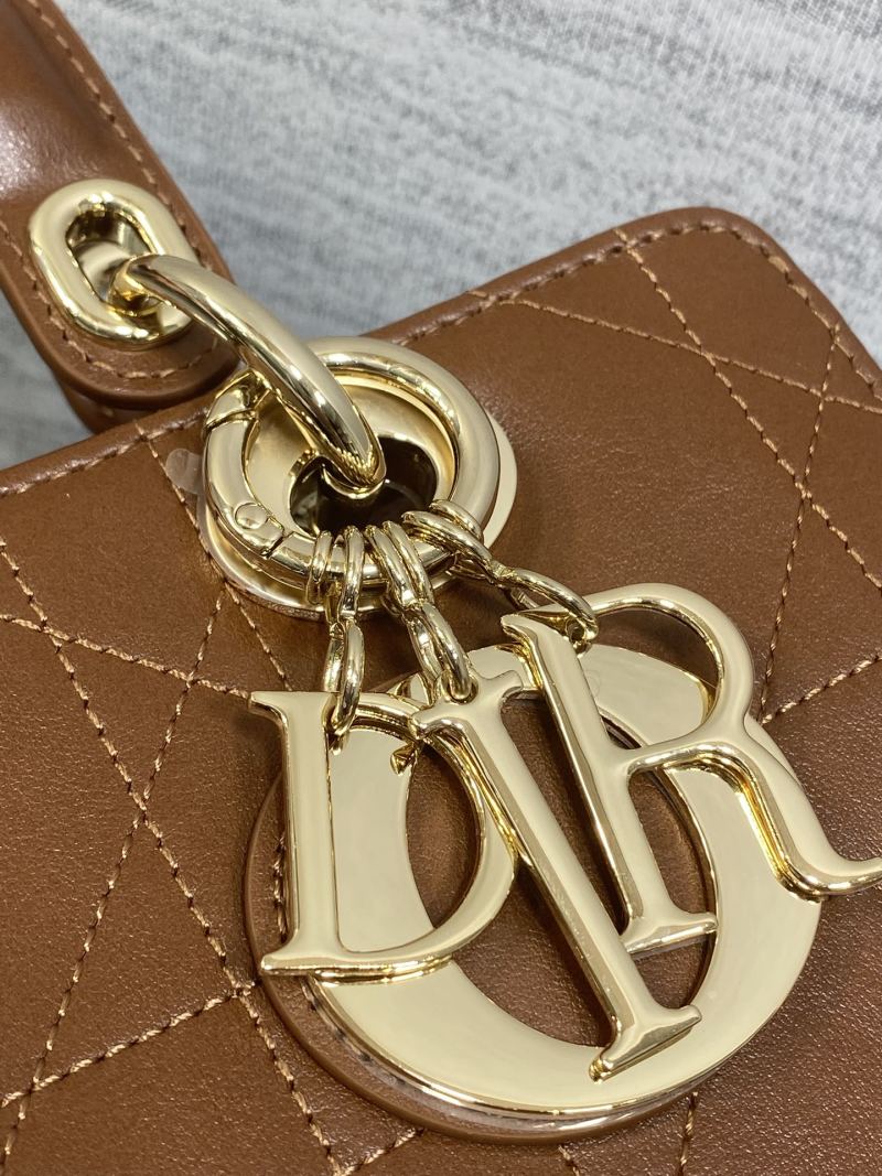 Сумка Dior Lady Dior коричневая