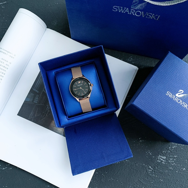 Часы Swarovski