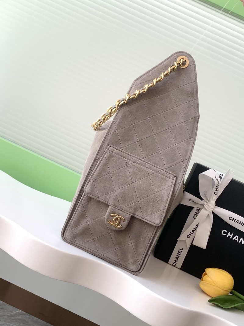 Дамская сумка с цепочкой и стеганым узором Chanel
