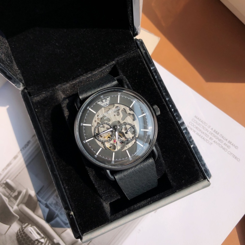 Часы Armani