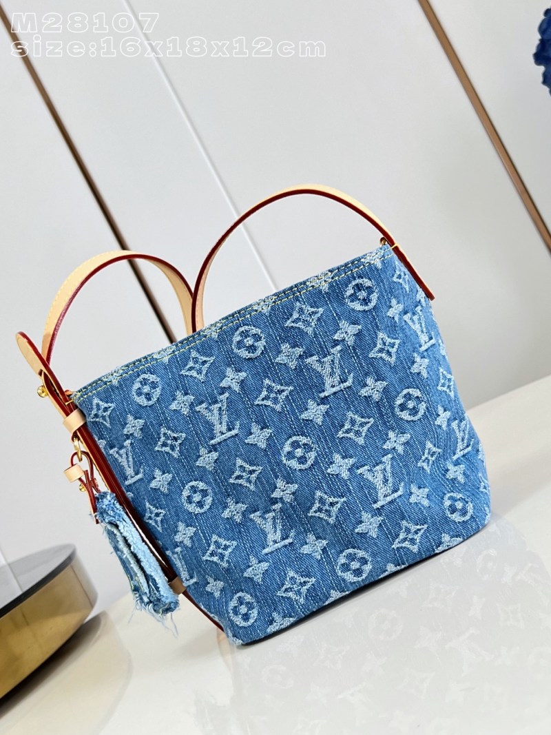 Денимовая сумка Louis Vuitton с монограммой