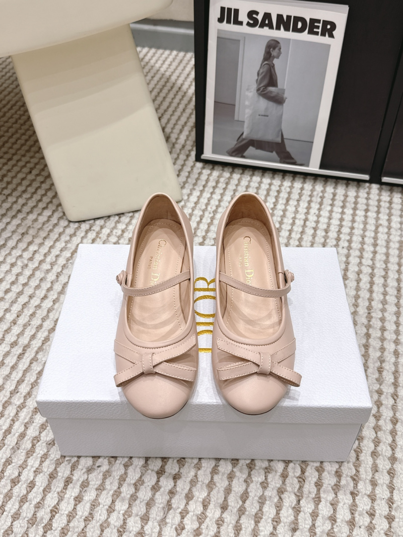 Балетки телесного цвета с бантом, коллекция Dior