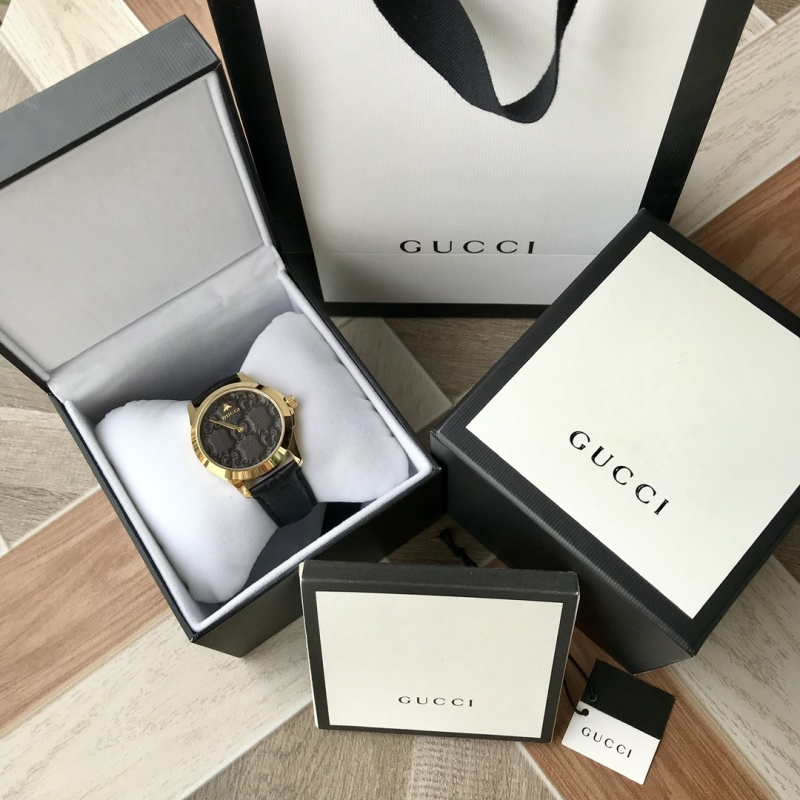 Часы Gucci