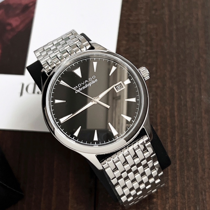 Часы Movado