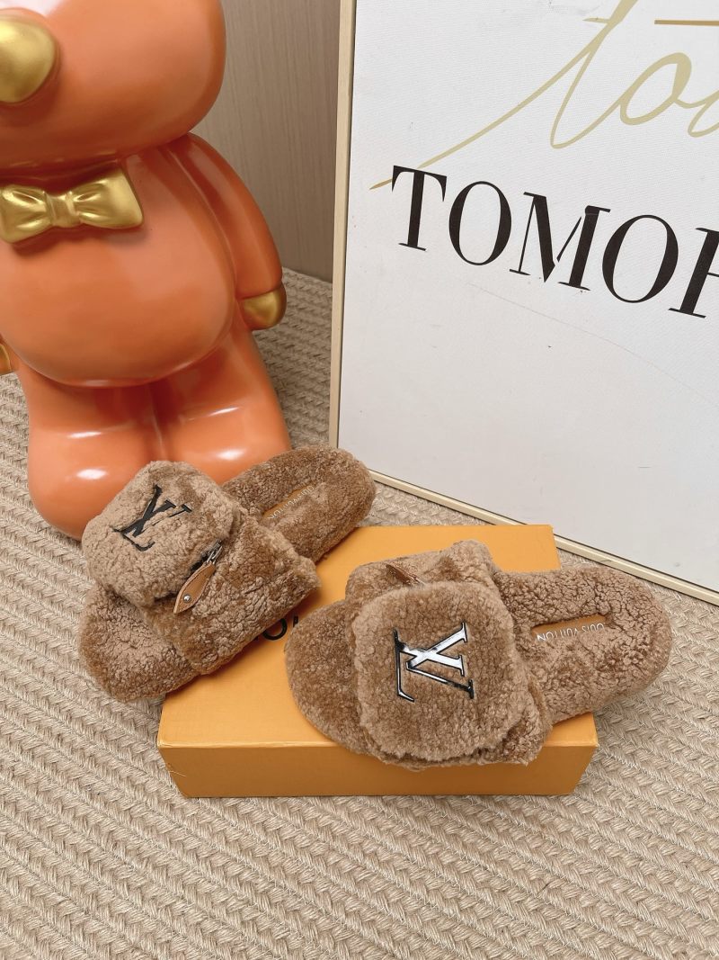 Женские шлёпанцы Louis Vuitton с логотипом, коричневого цвета