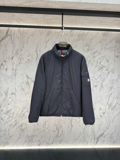Пуховик Moncler