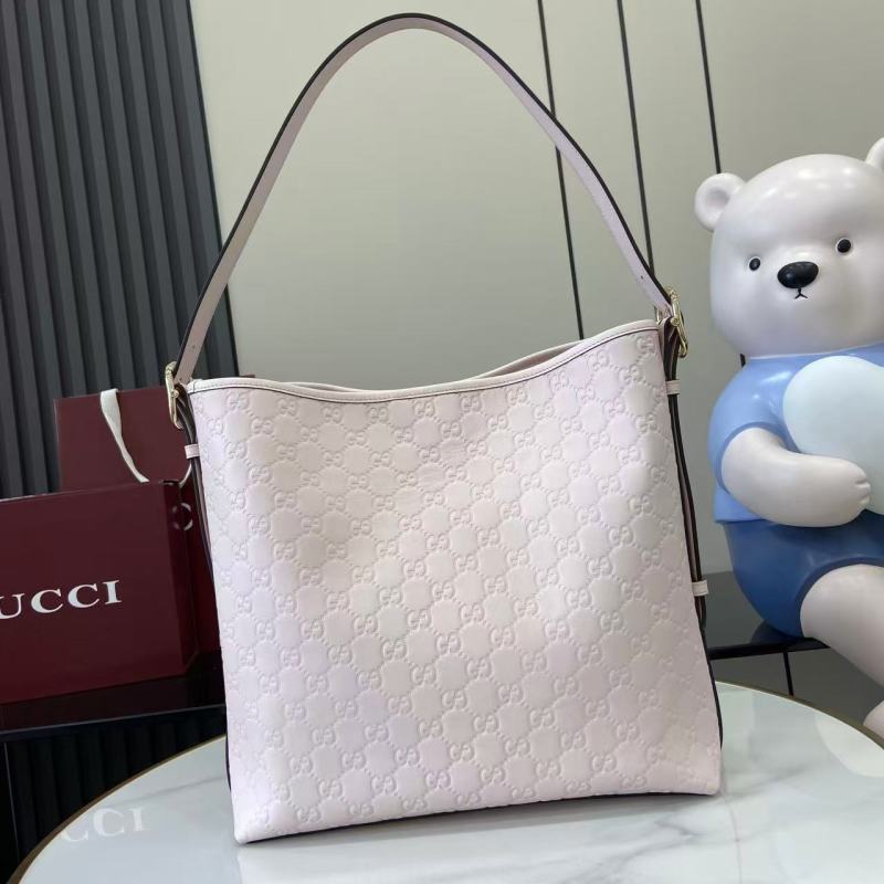 Сумка Gucci с монограммой