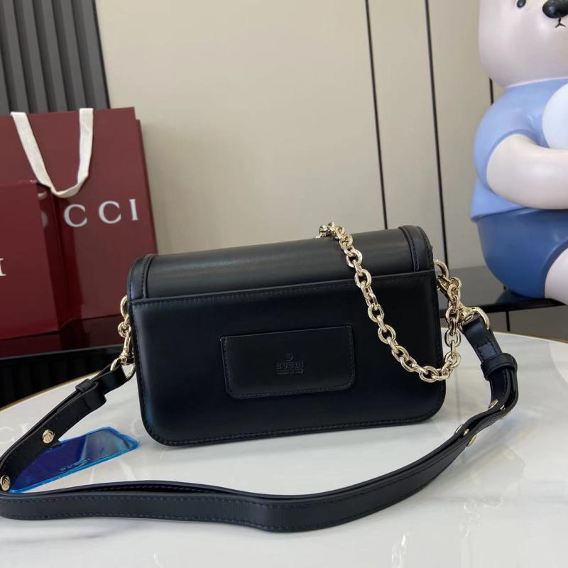 Сумка Gucci с цепочкой