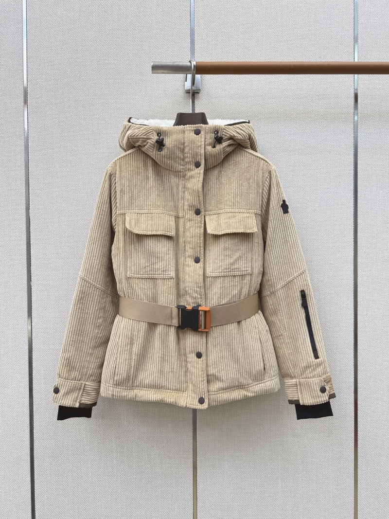 Пуховик Moncler