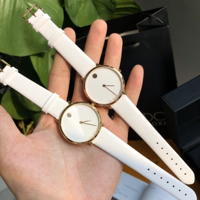 Часы Movado