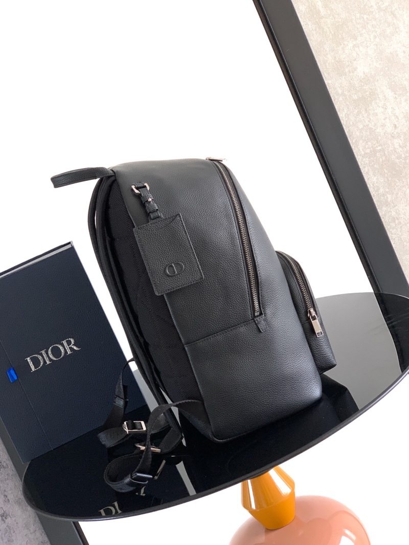 Черный рюкзак Dior